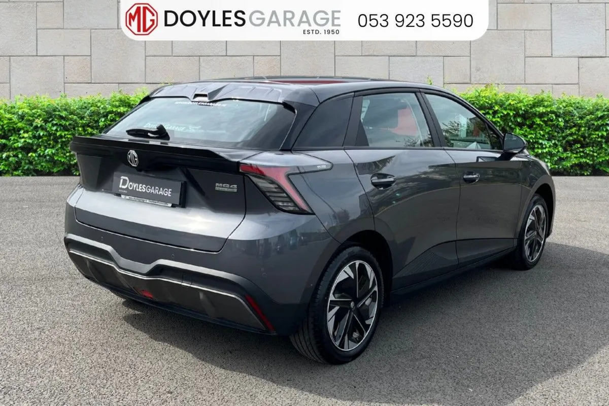 MG MG4 SR Excite - Image 3