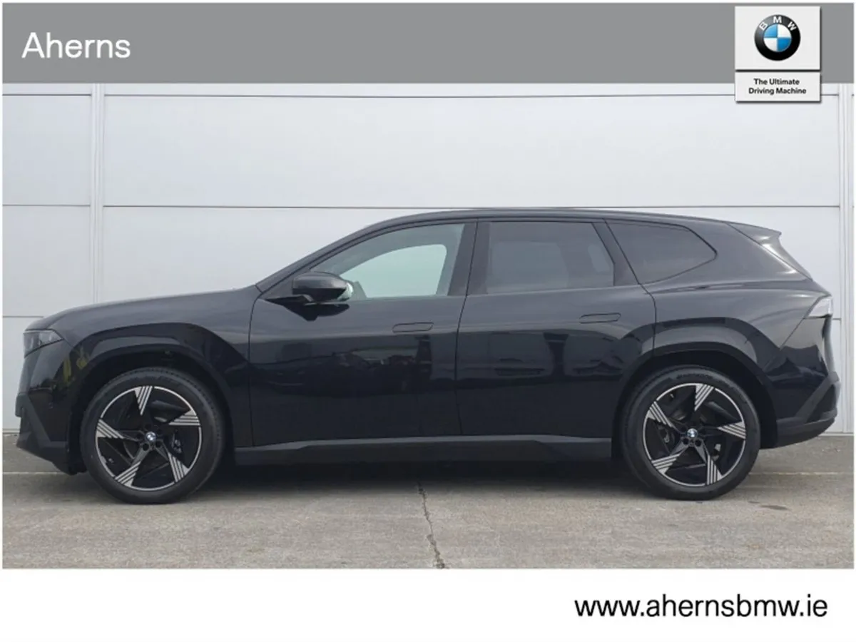 BMW iX3 xDrive 50 - Image 4