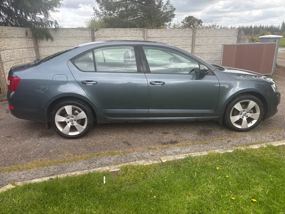 Skoda Octavia 2014 service history NCT - Image 4