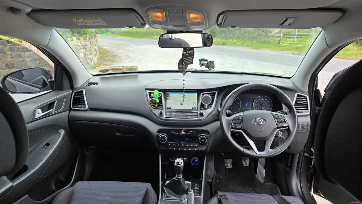152 Hyundai Tucson 1.7 diesel manual - Image 3