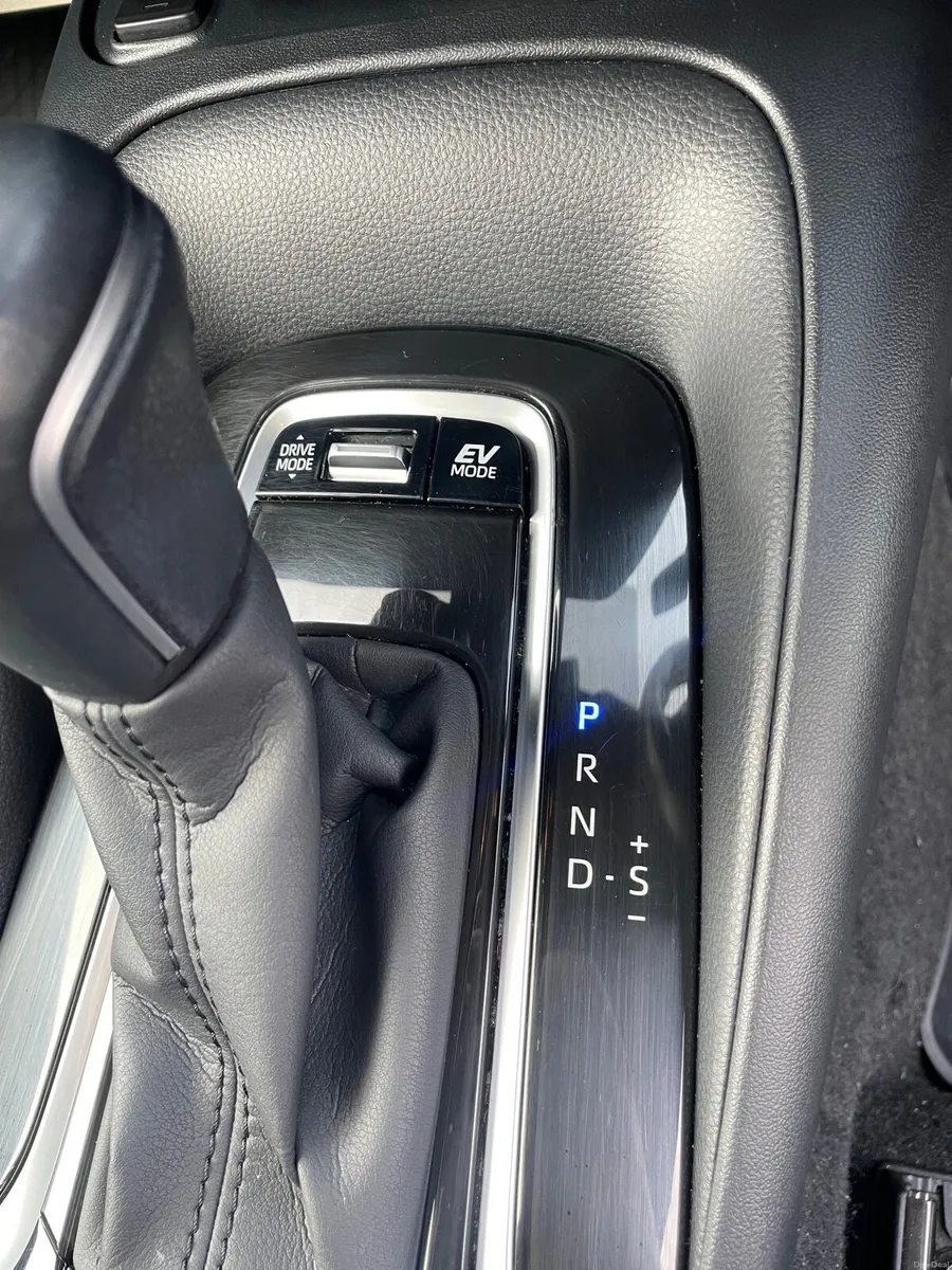 Toyota Corolla - Image 3