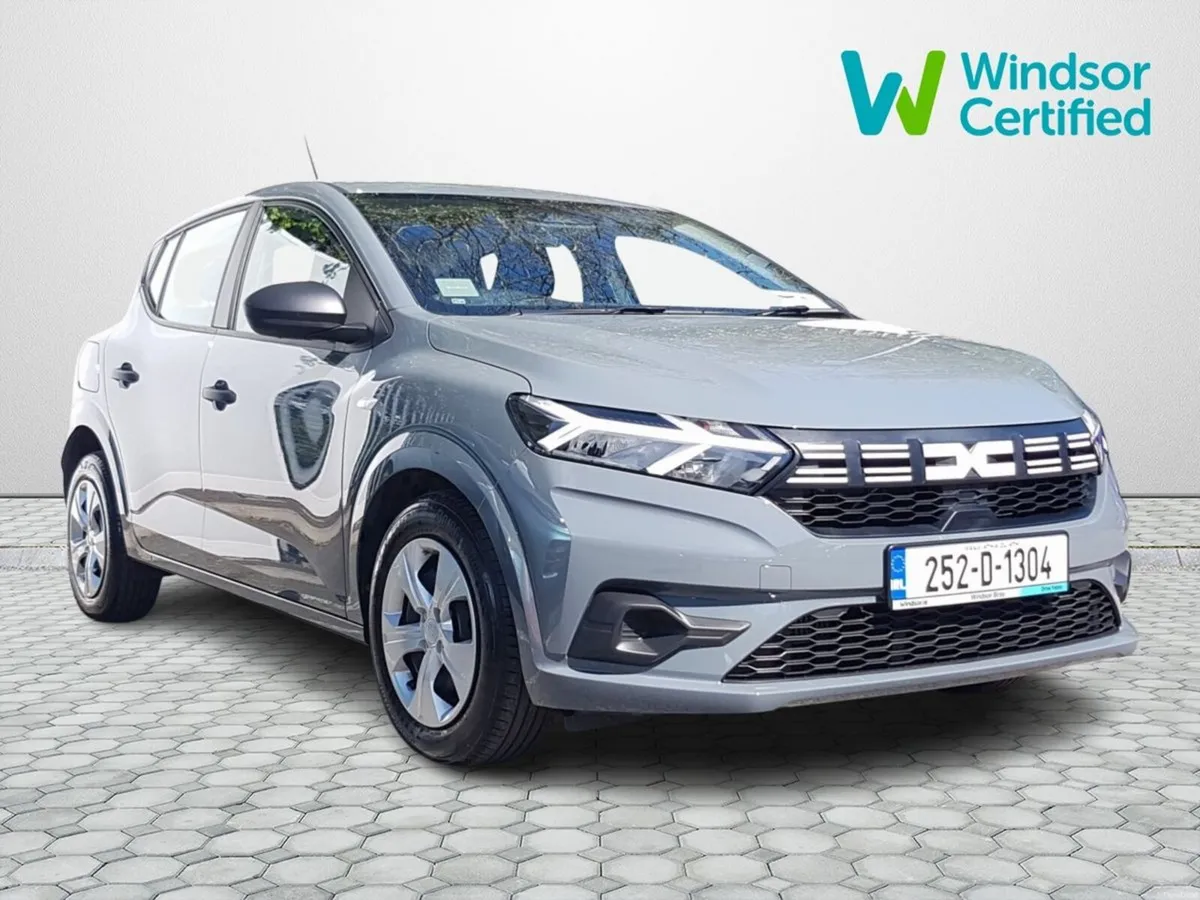 Dacia Sandero Essential TCe 90 5Sp GSR2 - Image 1