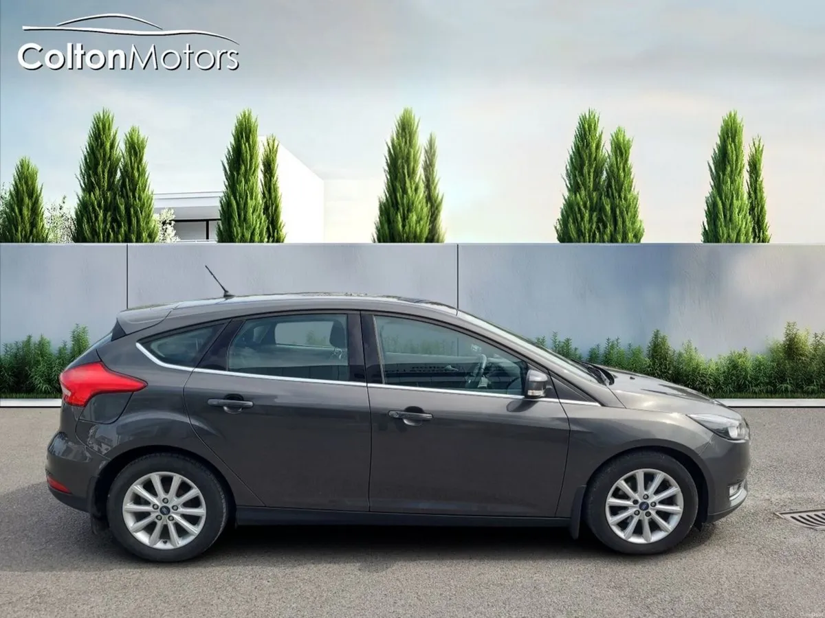 Ford Focus 1.5 TDCi 95PS Titanium - Image 4