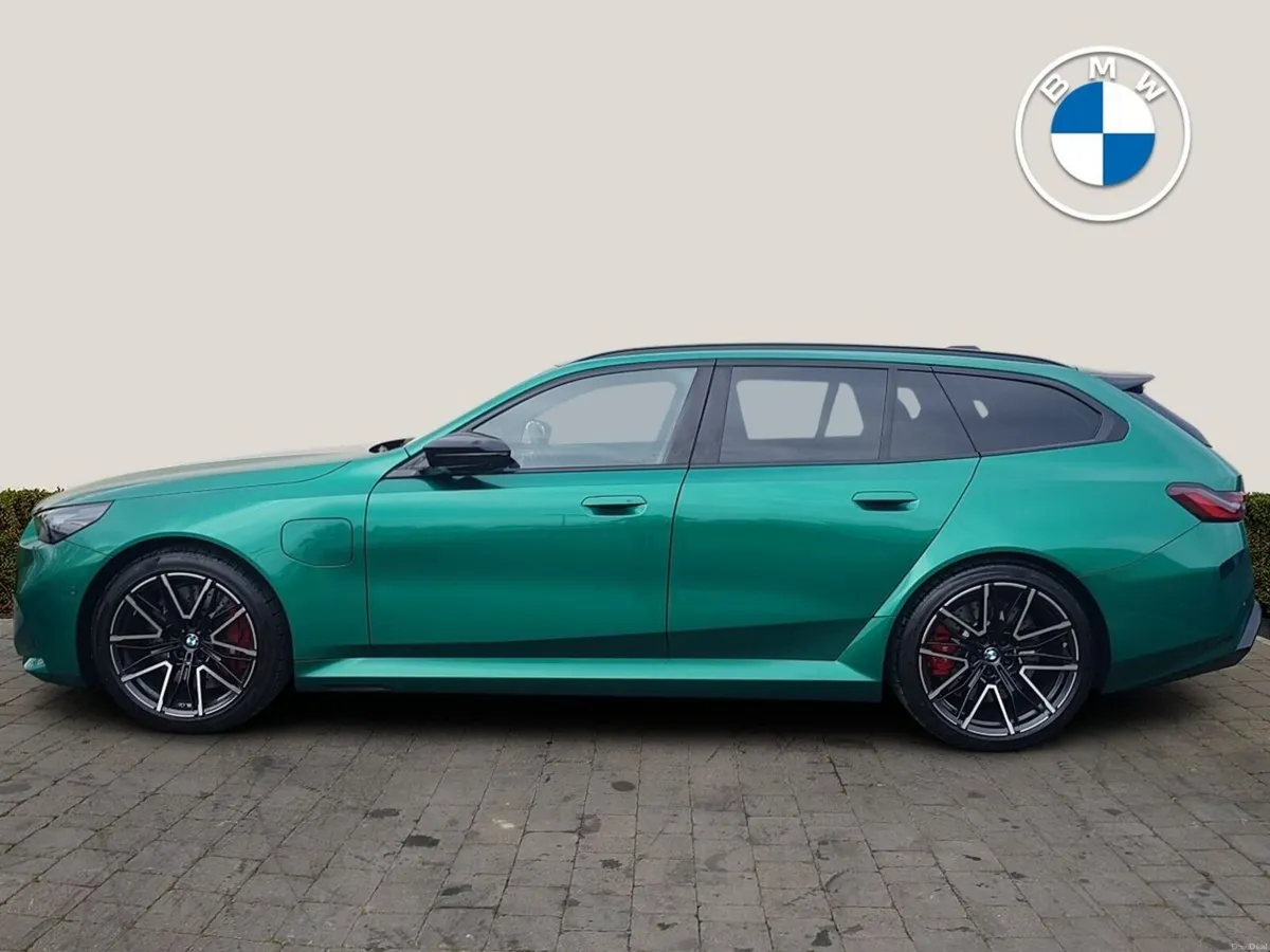 BMW M5 Touring - Image 4