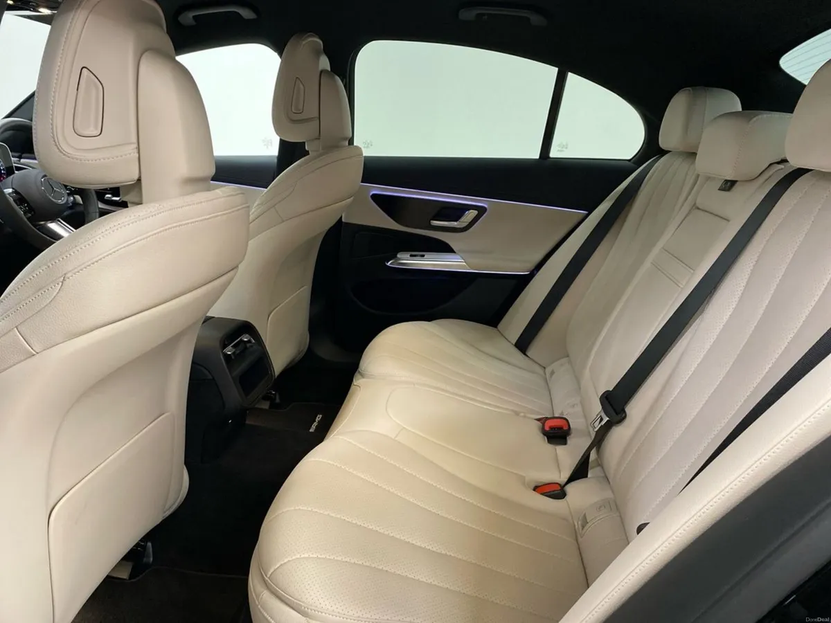Mercedes-Benz E-Class E 300 e AMG Line Plus / Nigh - Image 4