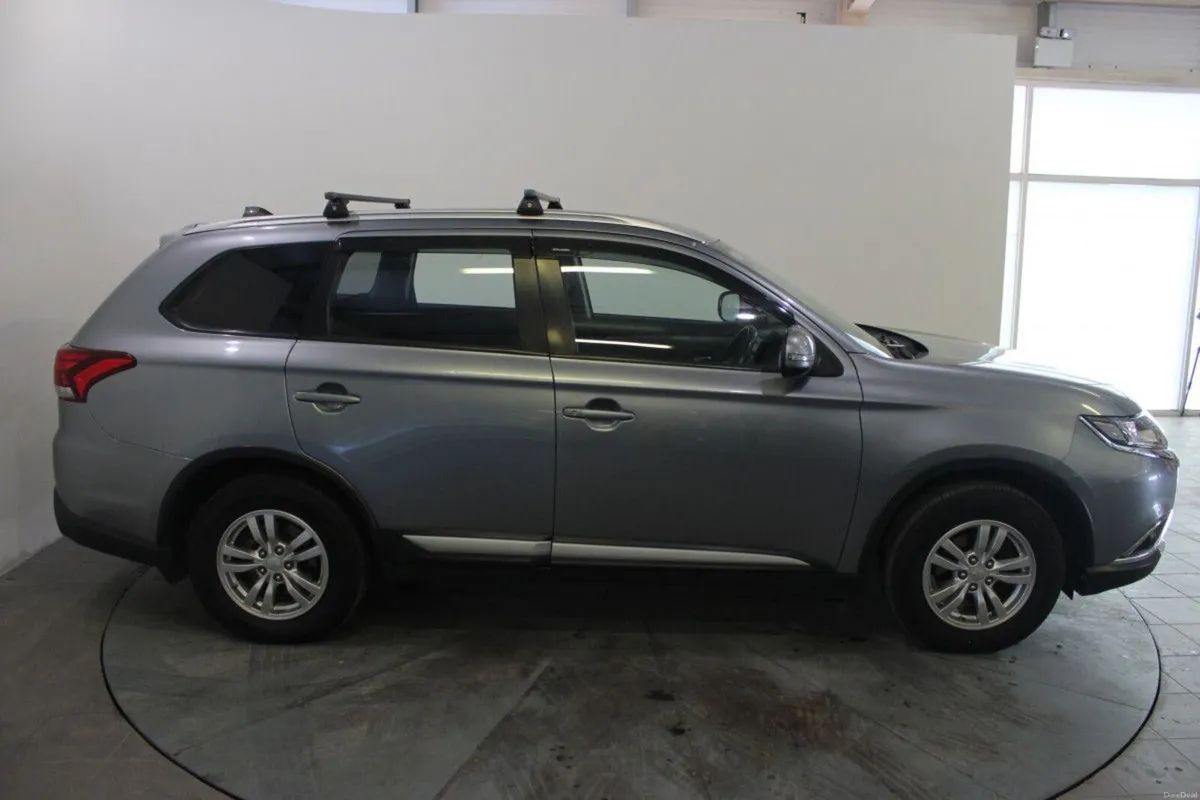 Mitsubishi Outlander 2.2 DI-D 150PS 6MT 2WD - TEND - Image 4