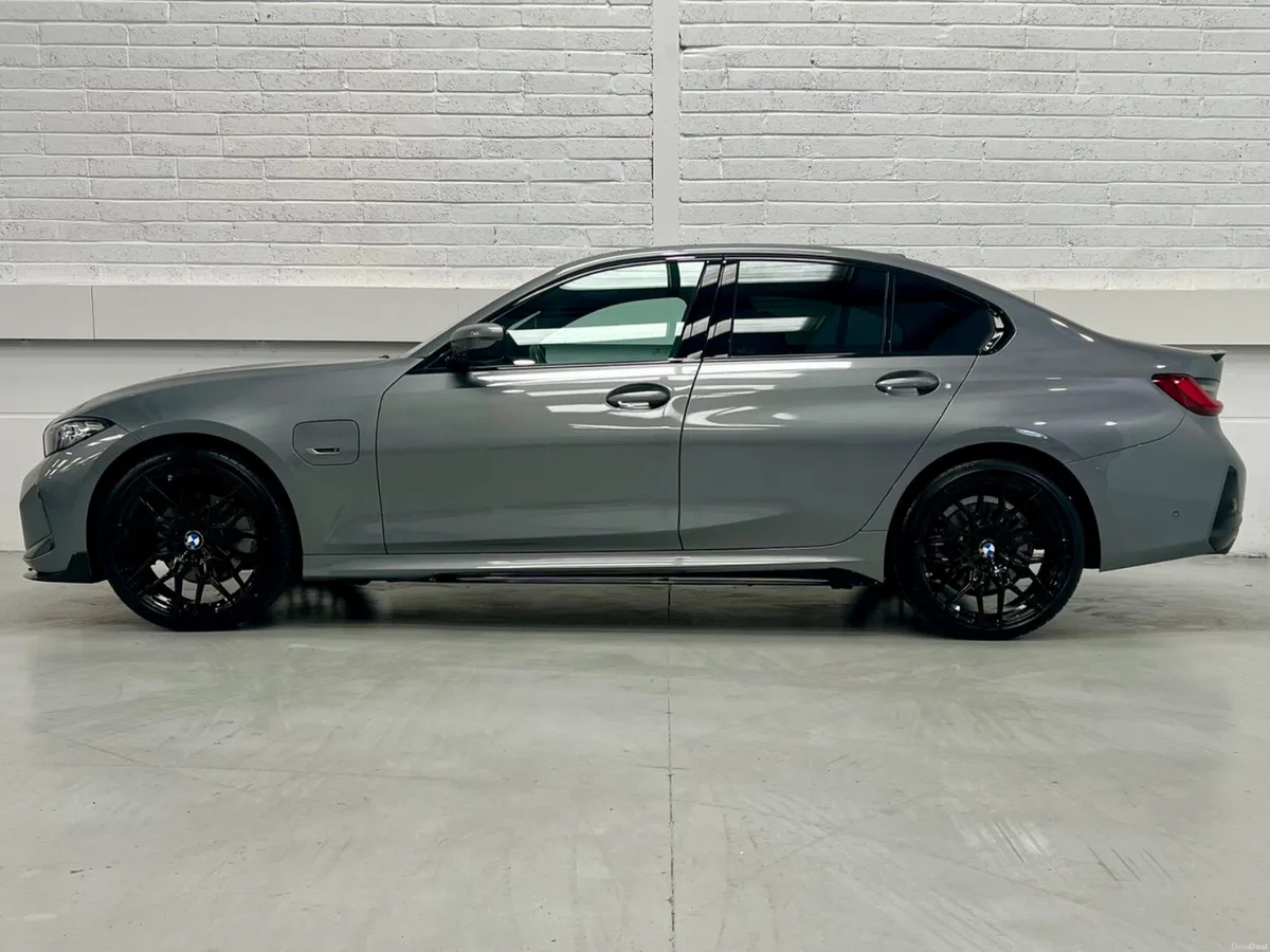 BMW 3 Series 330e M Sport Phev Auto - Image 4