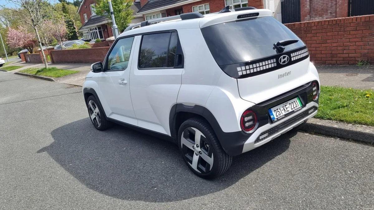 Hyundai INSTER Elegance - Image 3