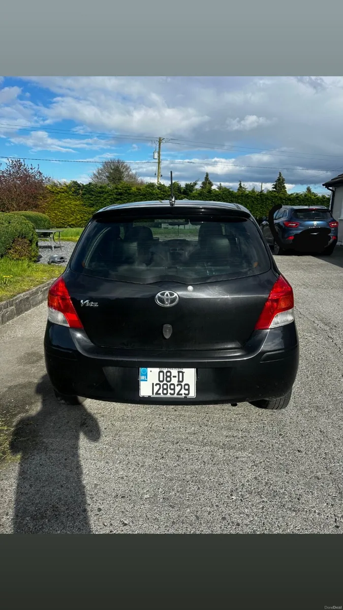 Toyota Vitz (automatic) - Image 3