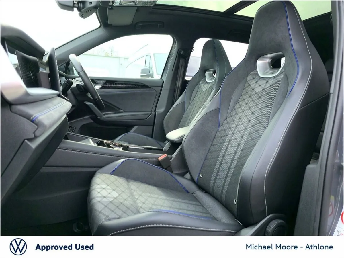 Volkswagen Tayron 1.5 TSI 204BHP R-Line 75 PHEV DS - Image 4