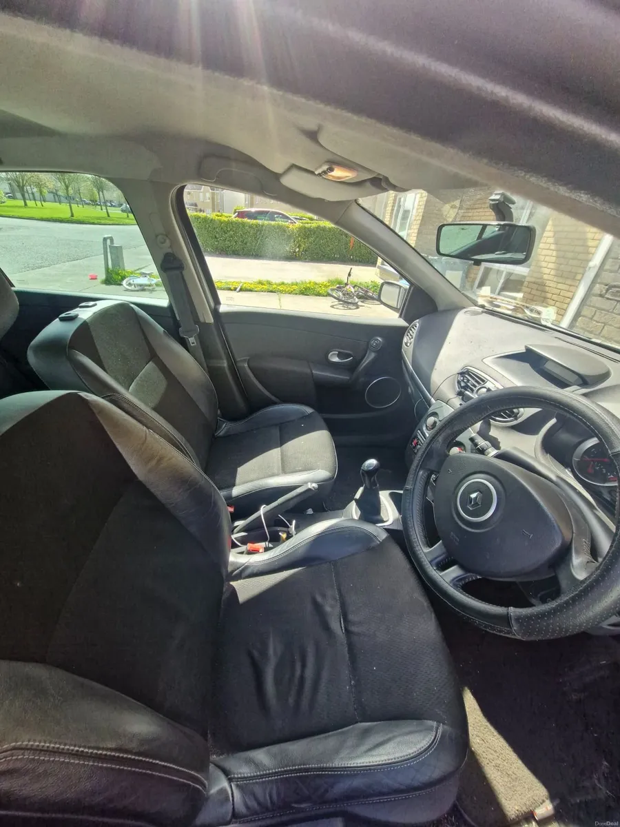 Renault Clio 2008 - Image 2