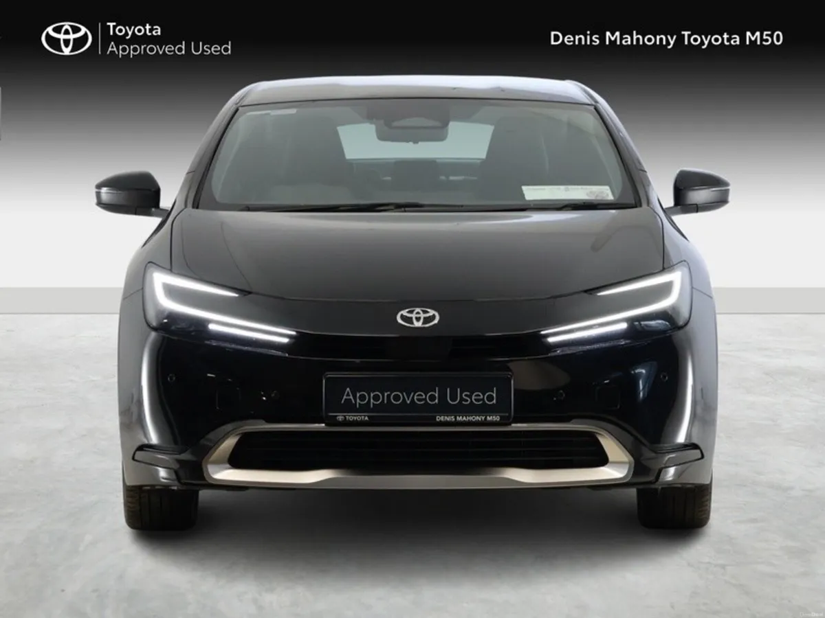 Toyota Prius Plug-In Hybrid - Image 5