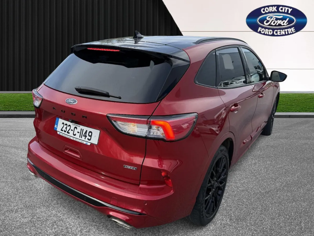 Ford Kuga ST-LINE X - Image 3