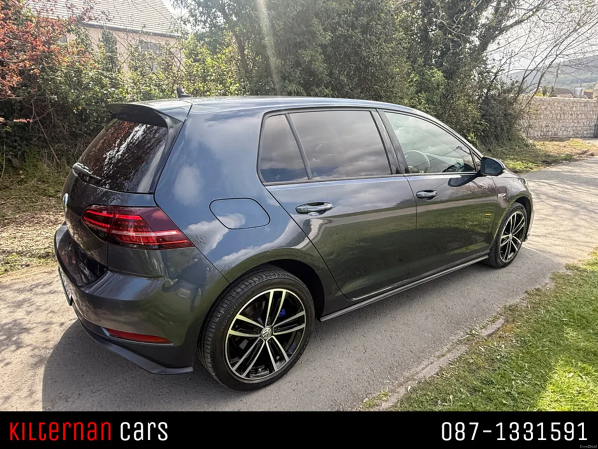 Volkswagen Golf 1.4 GTE 147PS S/A 5DR AUTO - Image 3