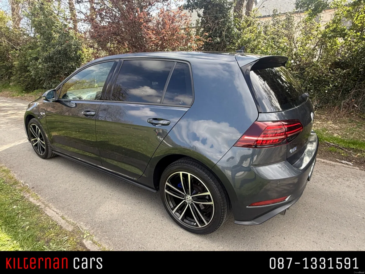 Volkswagen Golf 1.4 GTE 147PS S/A 5DR AUTO - Image 6