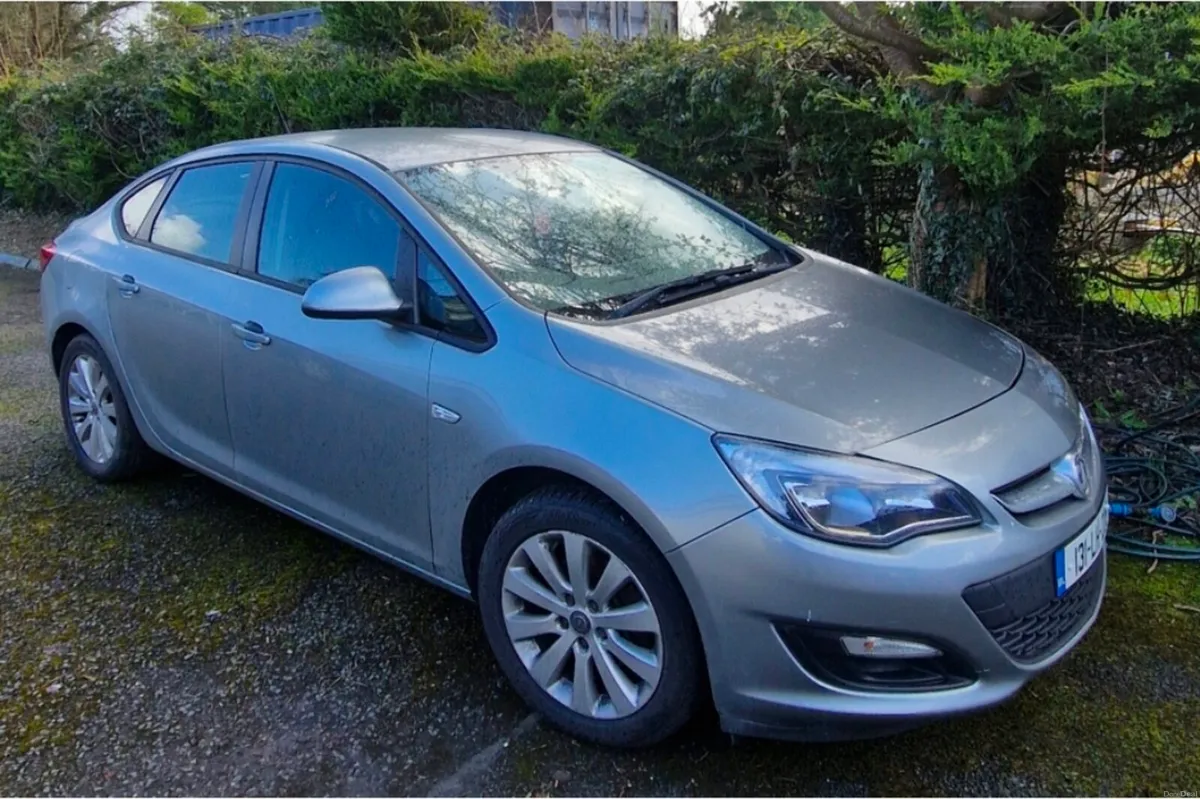 Open Astra 2013 1.7d Test & Taxed - Image 1