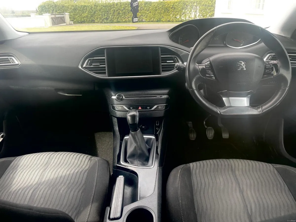 Peugeot 308 2014 - Image 3