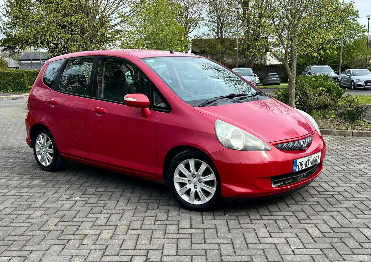 Honda Jazz 2006 Automatic 1.4 Petrol  new nct 5/27 - Image 1