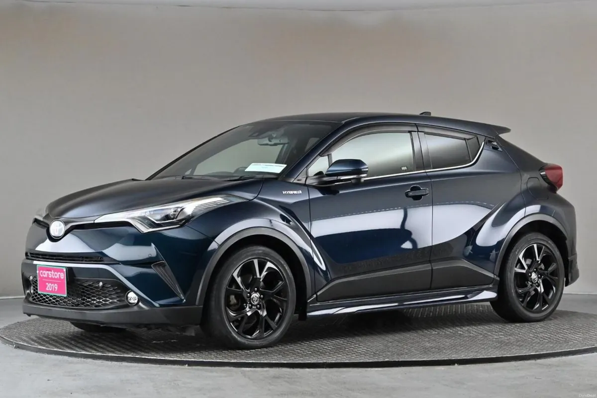 Toyota C-HR 1.8 HYBRID **HALF LEATHER**REVERSE CAM - Image 4