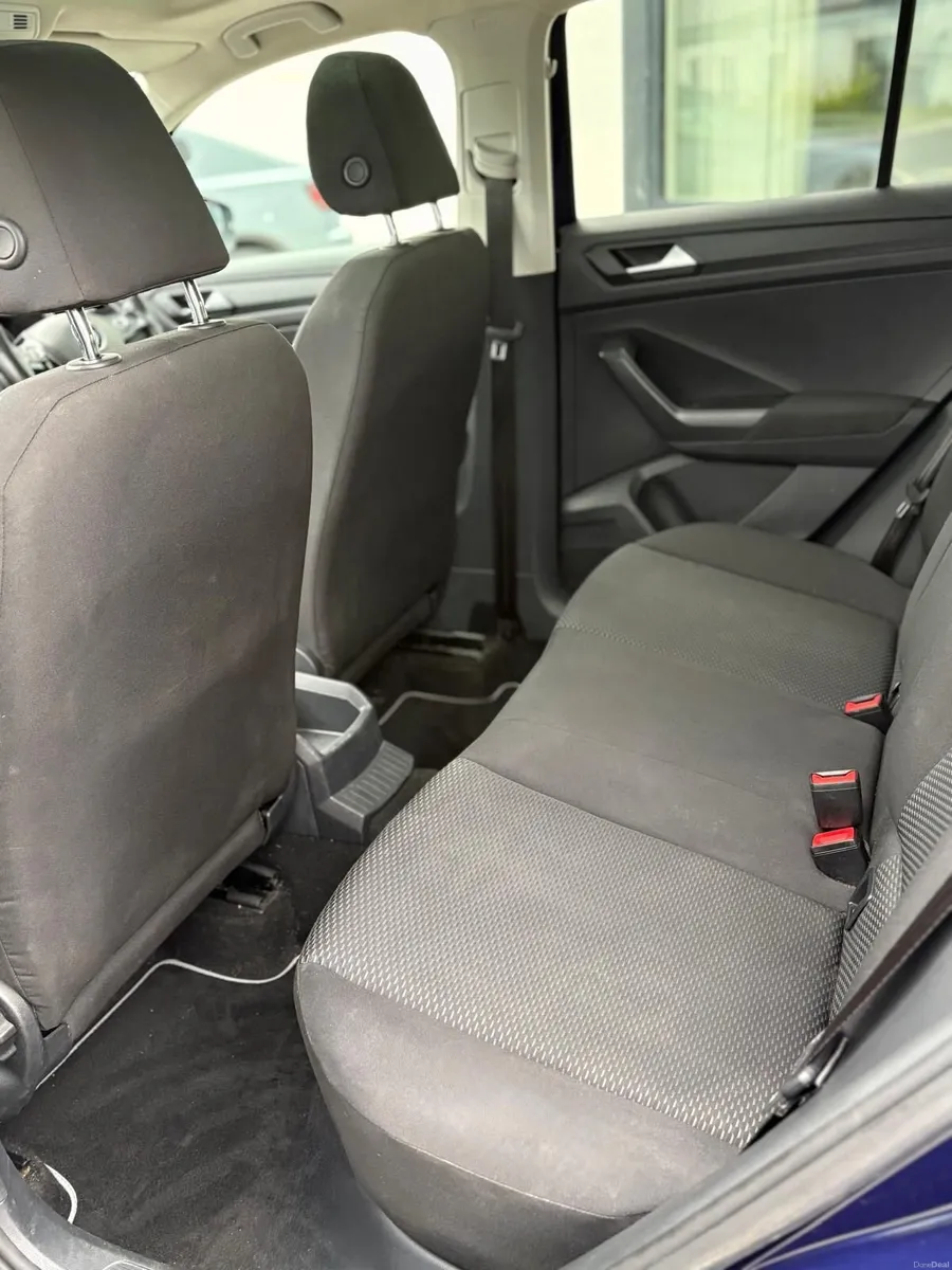 Volkswagen T Roc - Image 2