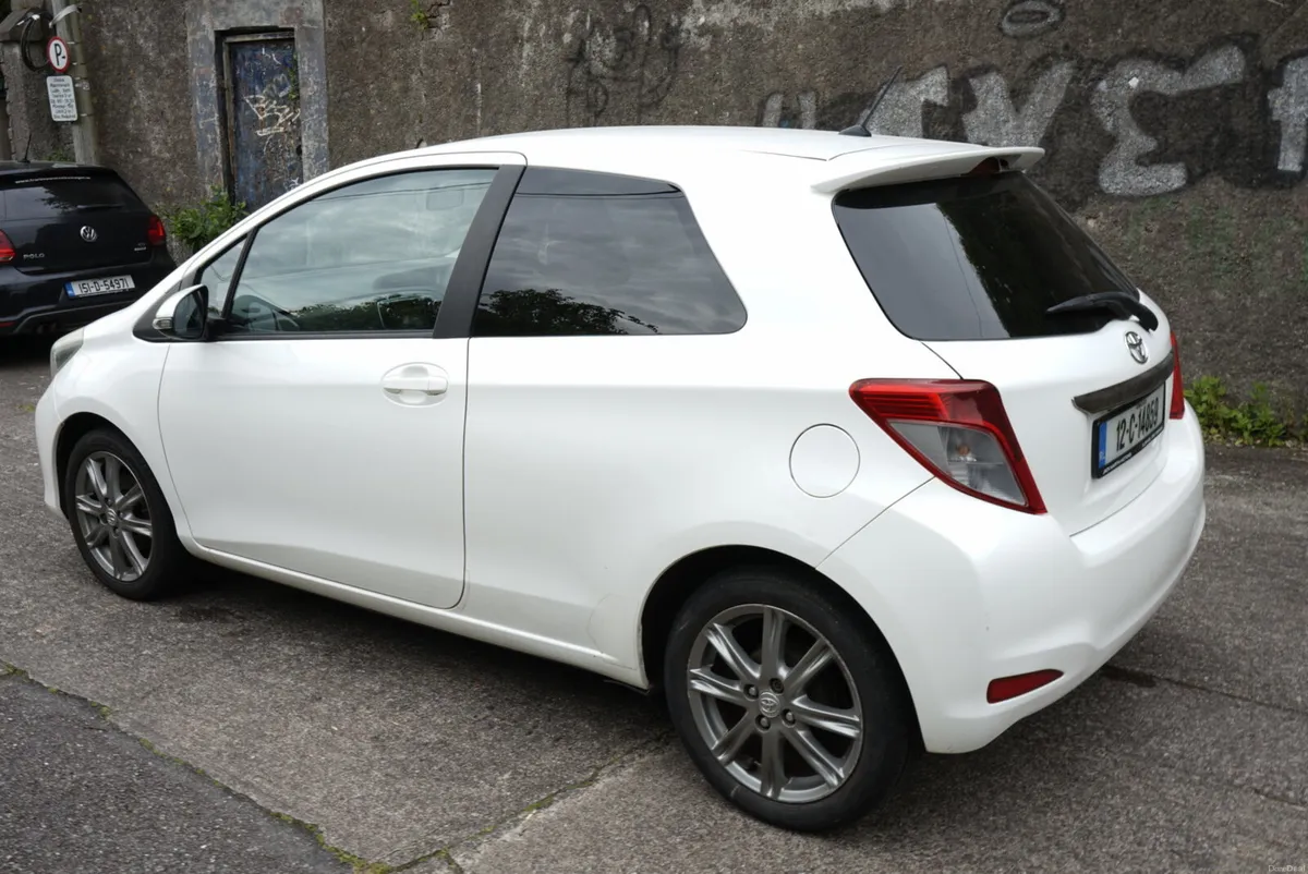 Toyota Yaris SR 1.3 vvti - Image 3