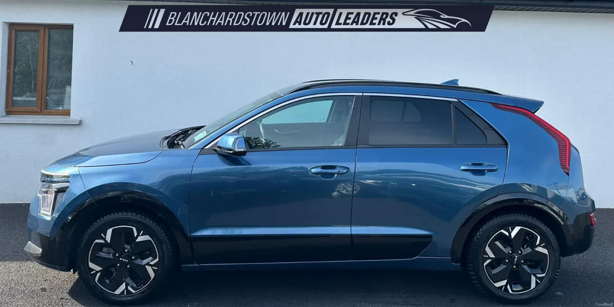 (222) KIA NIRO EV K4 64KWH 204 HP NAV LEATHER - Image 2