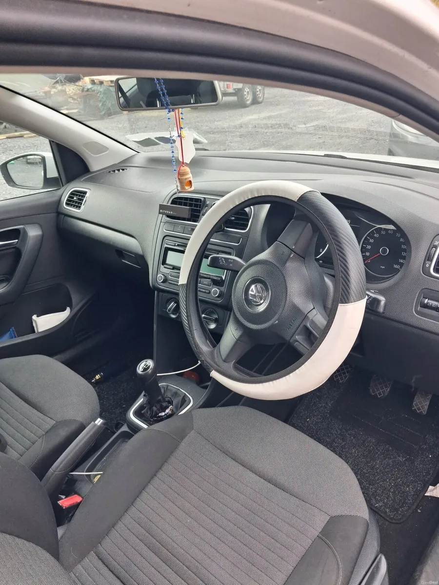 Volkswagen Polo 2010 - Image 3