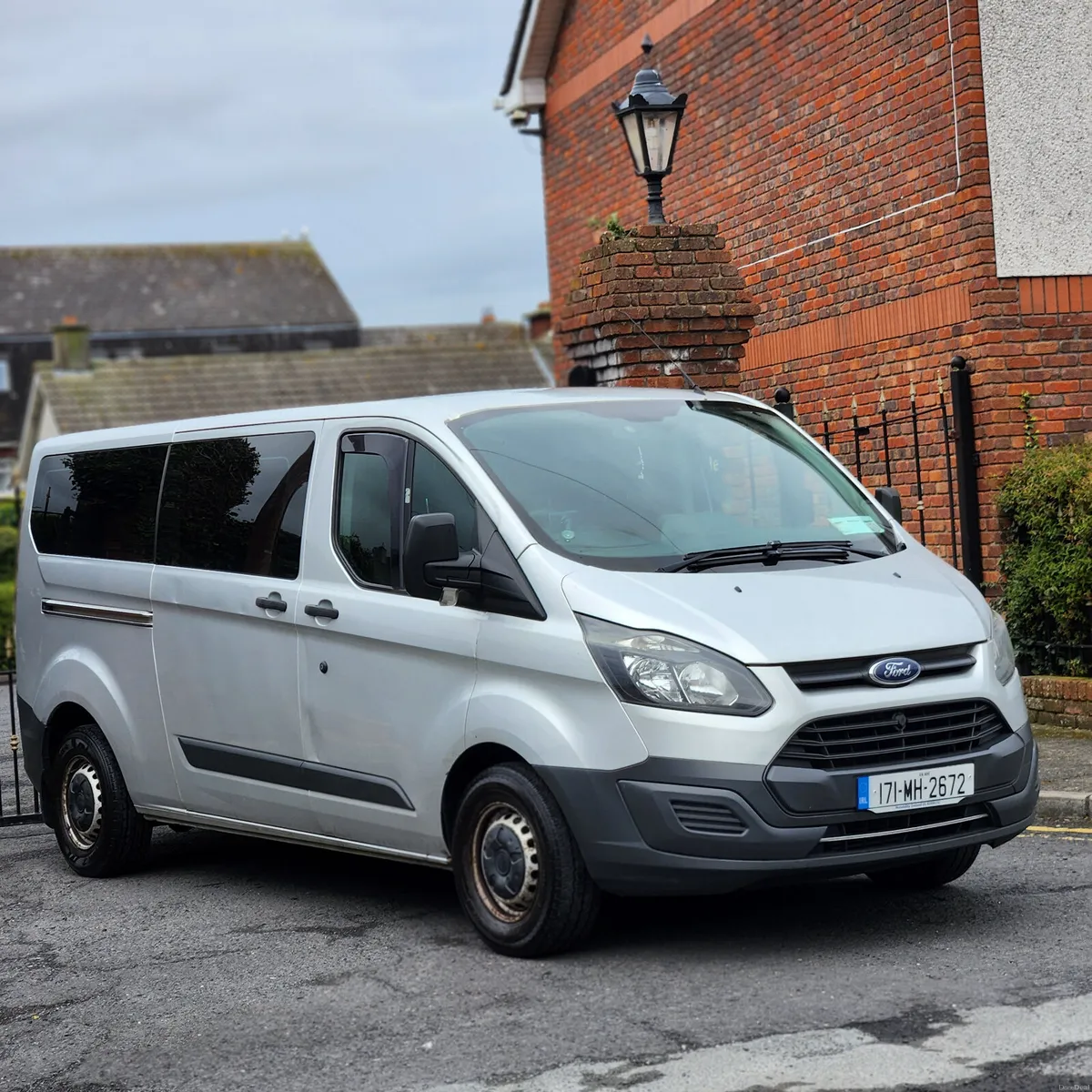 2017 Ford Custom 9 seats mini bus - Image 1