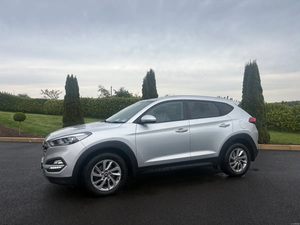 Hyundai Tucson 2016 Automatic 4x4 - Image 2