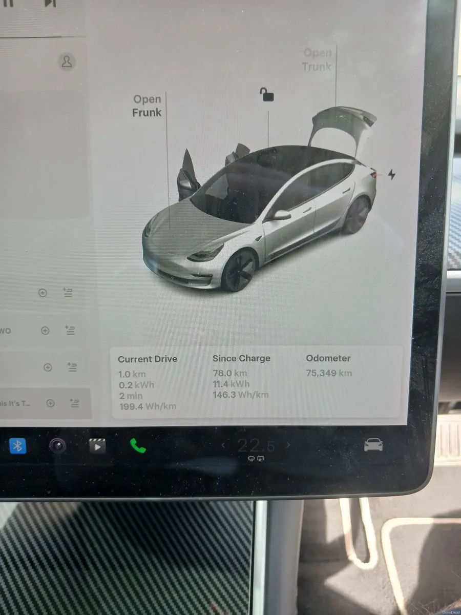 Tesla Model 3  SR+ 2020 - Image 4