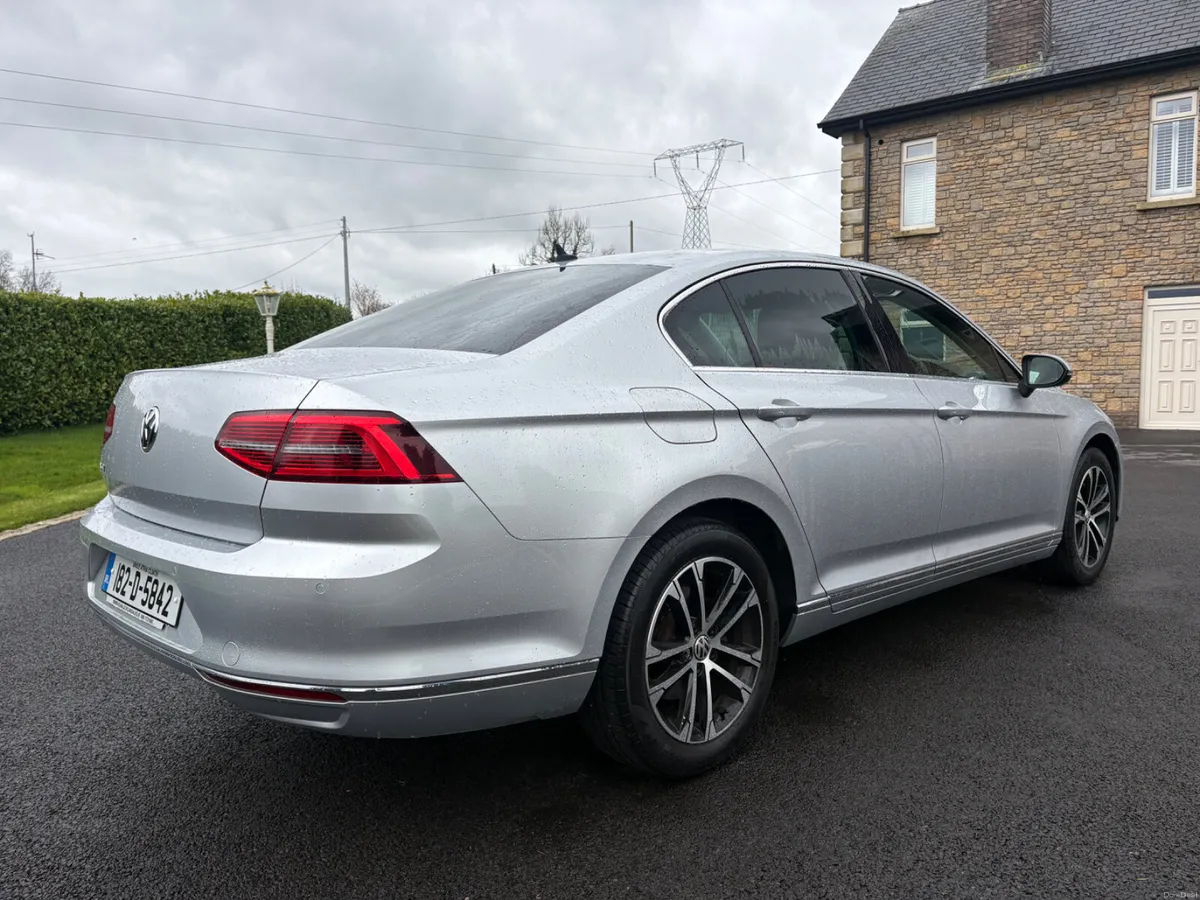 Volkswagen Passat 2018 DSG - Image 3