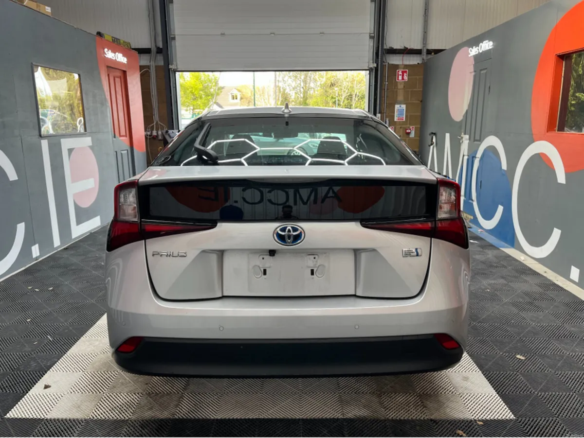 Toyota Prius €20950! 2022 TOYOTA PRIUS 1.8 AUTOMAT - Image 3