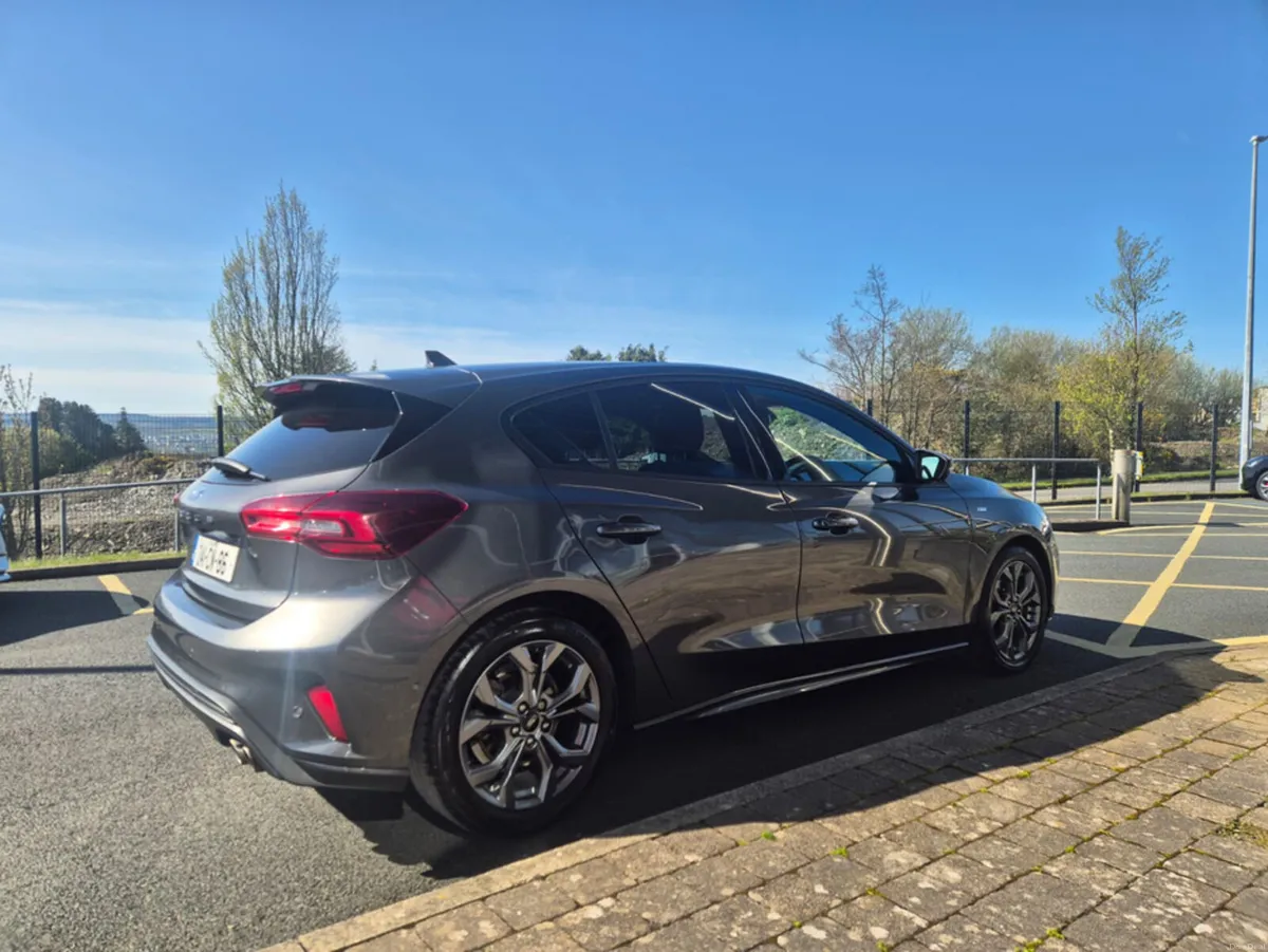 Ford Focus ST-LINE 1.5L ECOBLUE 115PS AUTO - Image 6
