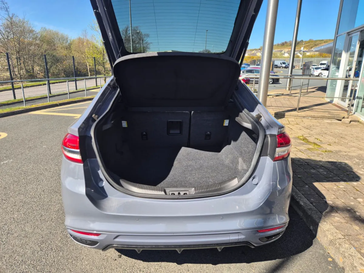 Ford Mondeo ST-LINE X 2.0TD 150PS 5DR - Image 4