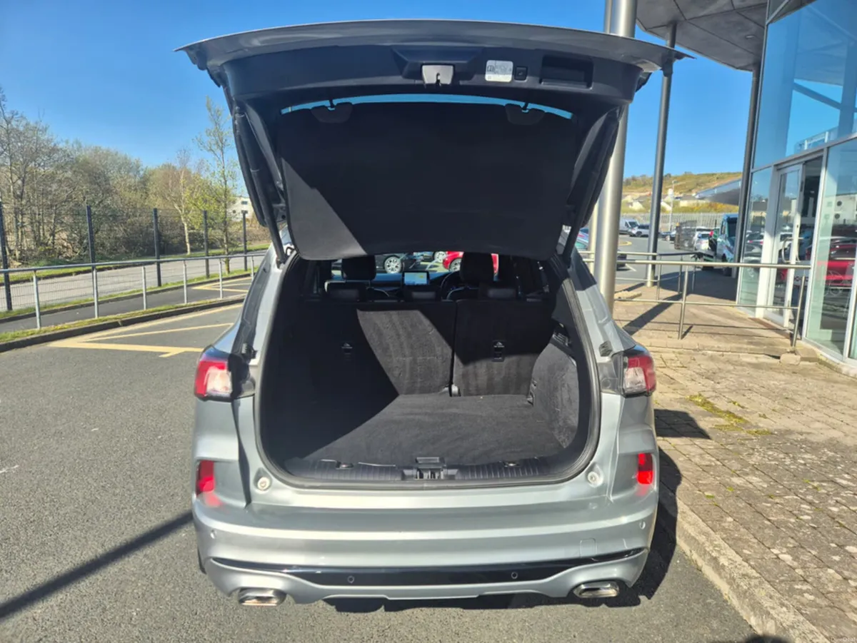 Ford Kuga ST-LINE 1.5TD 120PS - Image 4