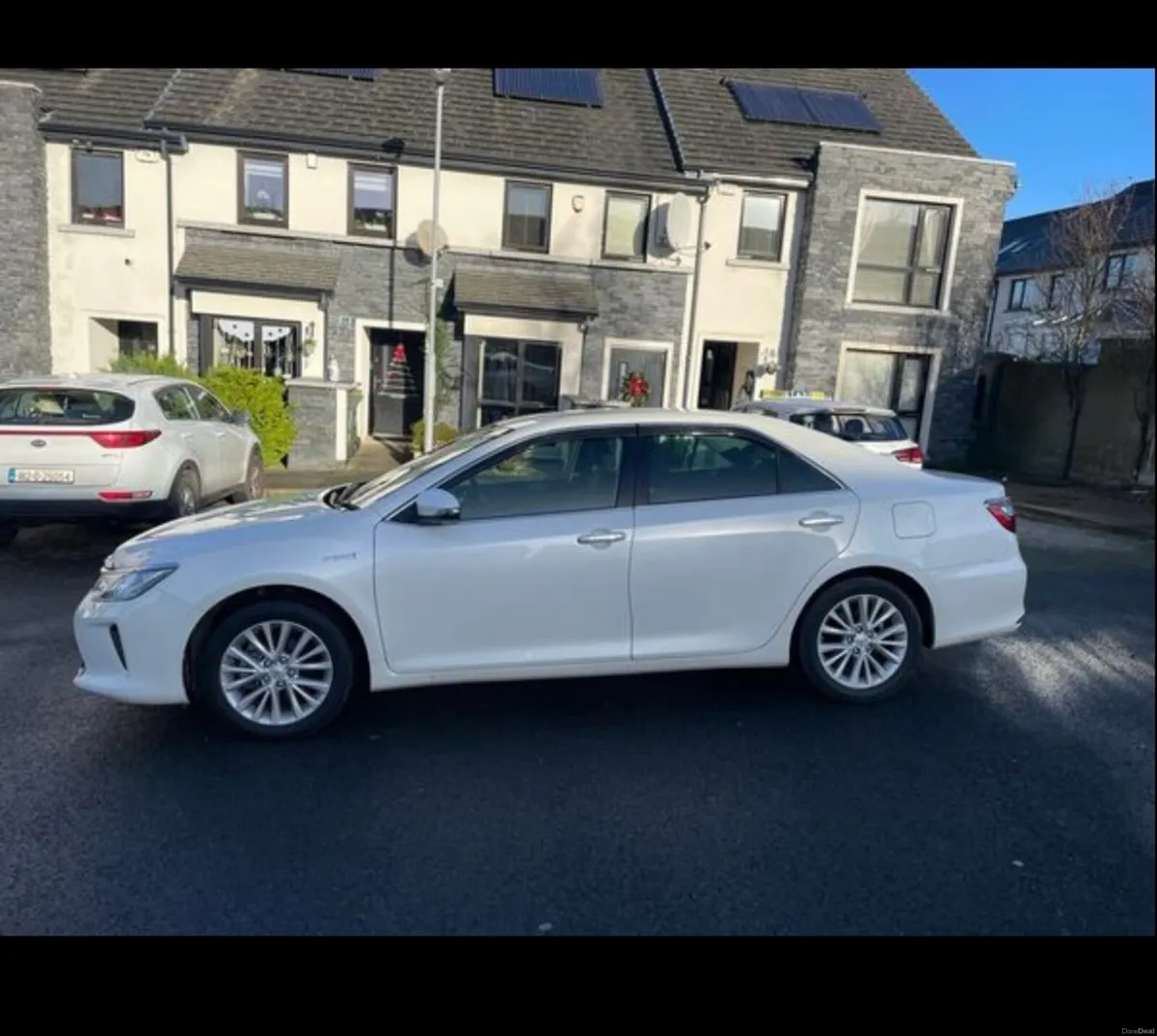 Toyota Camry  Low mileage - Image 2
