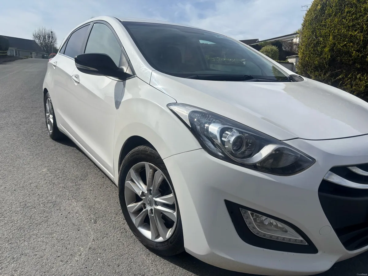 Hyundai i30 - Image 2