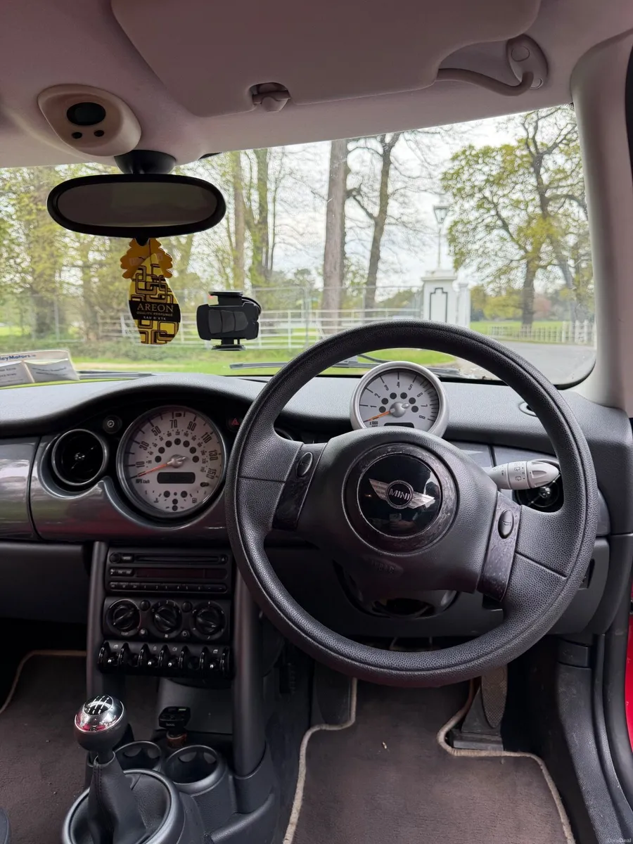 Mini Cooper 2004 - Image 3