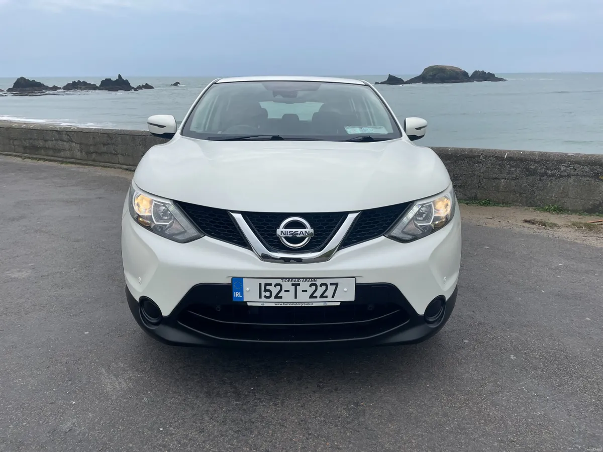 152 Nissan Qashqai.. Low KMs.. Car is Like New - Image 2