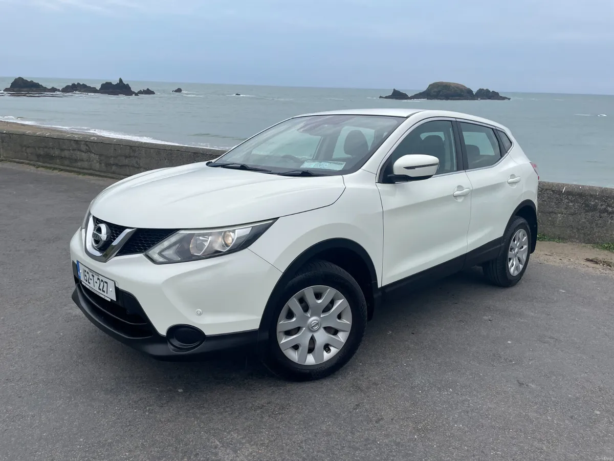 152 Nissan Qashqai.. Low KMs.. Car is Like New - Image 3