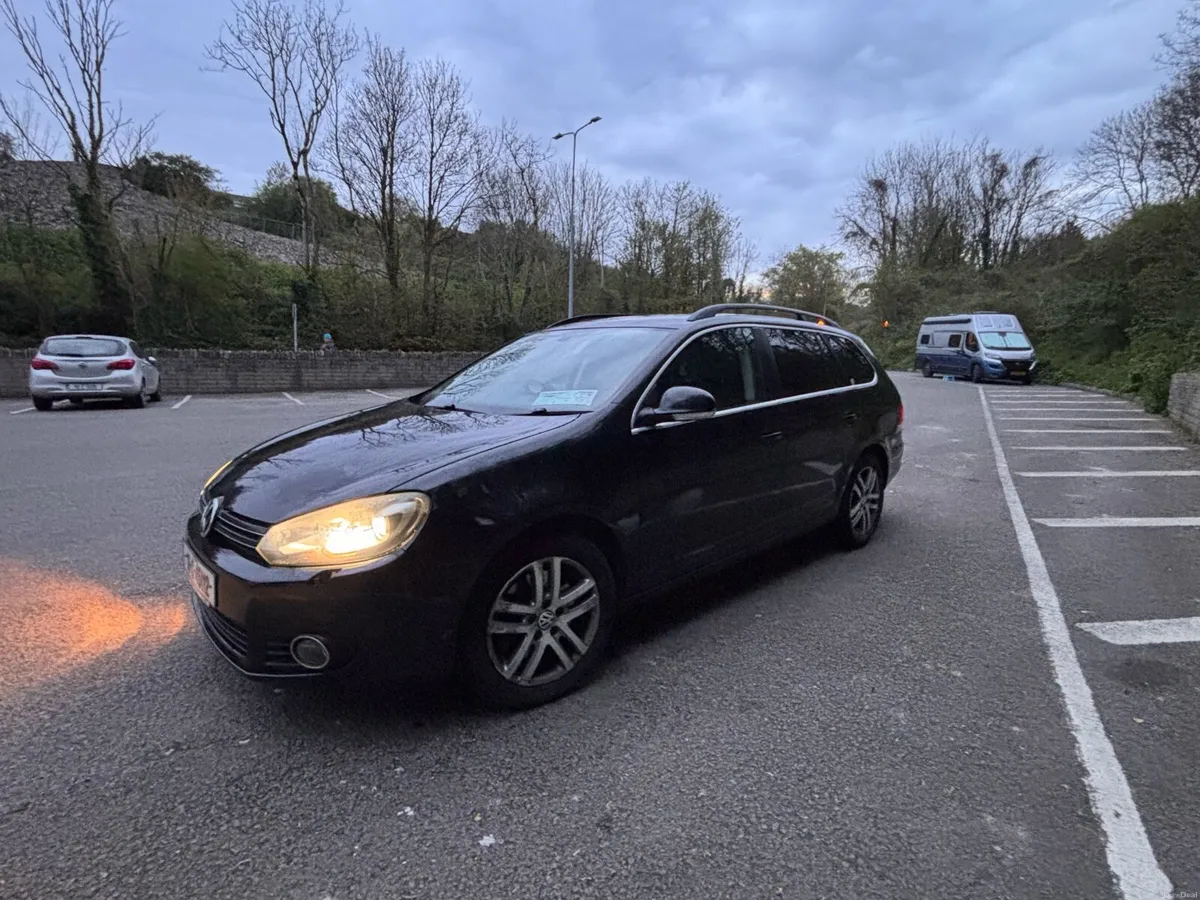 VW Golf Estate Automatic - 129km - NCT March 2027 - Image 3