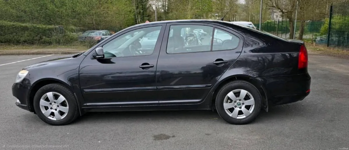 Skoda Octavia 1.6 Diesel Automatic - Image 3