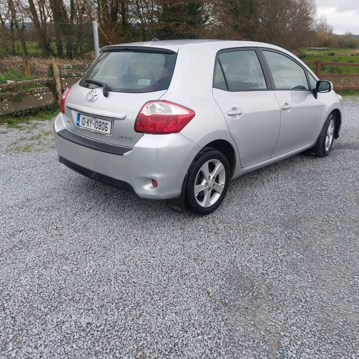 2010 toyota Auris 1.4 petrol nct 1/27 tax 4/26 - Image 3