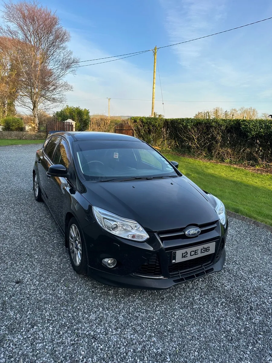 Ford Focus 2012 - Image 2