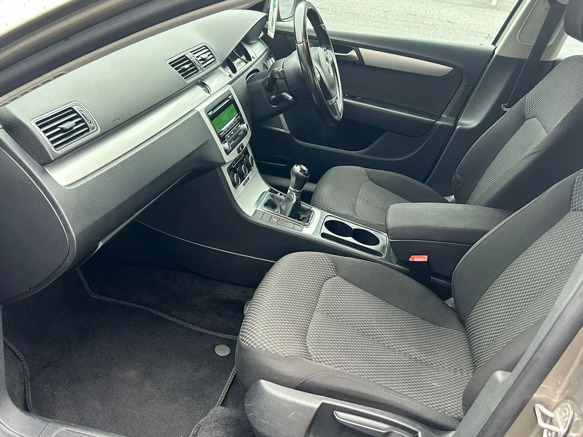 2014 Volkswagen Passat 1.6 TDI Test 6/27 Tax 6/26 - Image 4