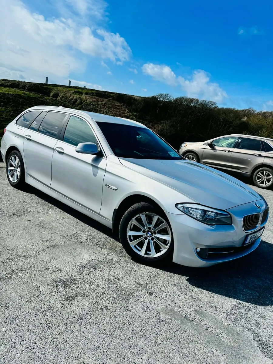 BMW 520 F11 SE TOURING 2011 - Image 2