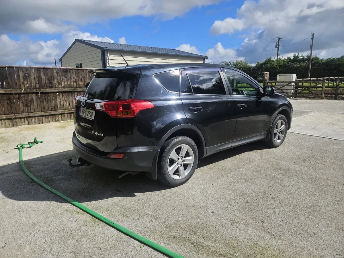 Toyota RAV4 2015 - Image 4