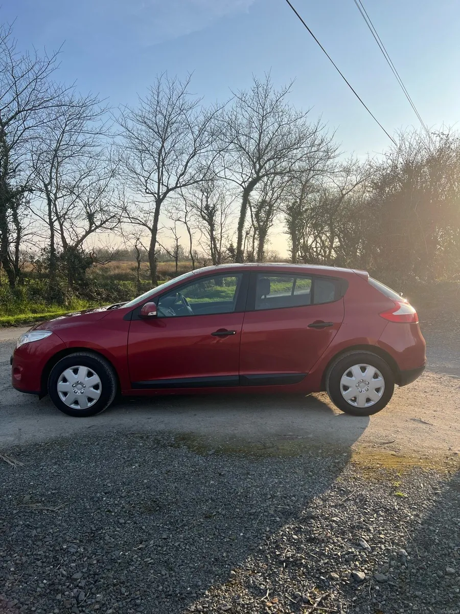 *NEW NCT* Renault megane 2012 - Image 4