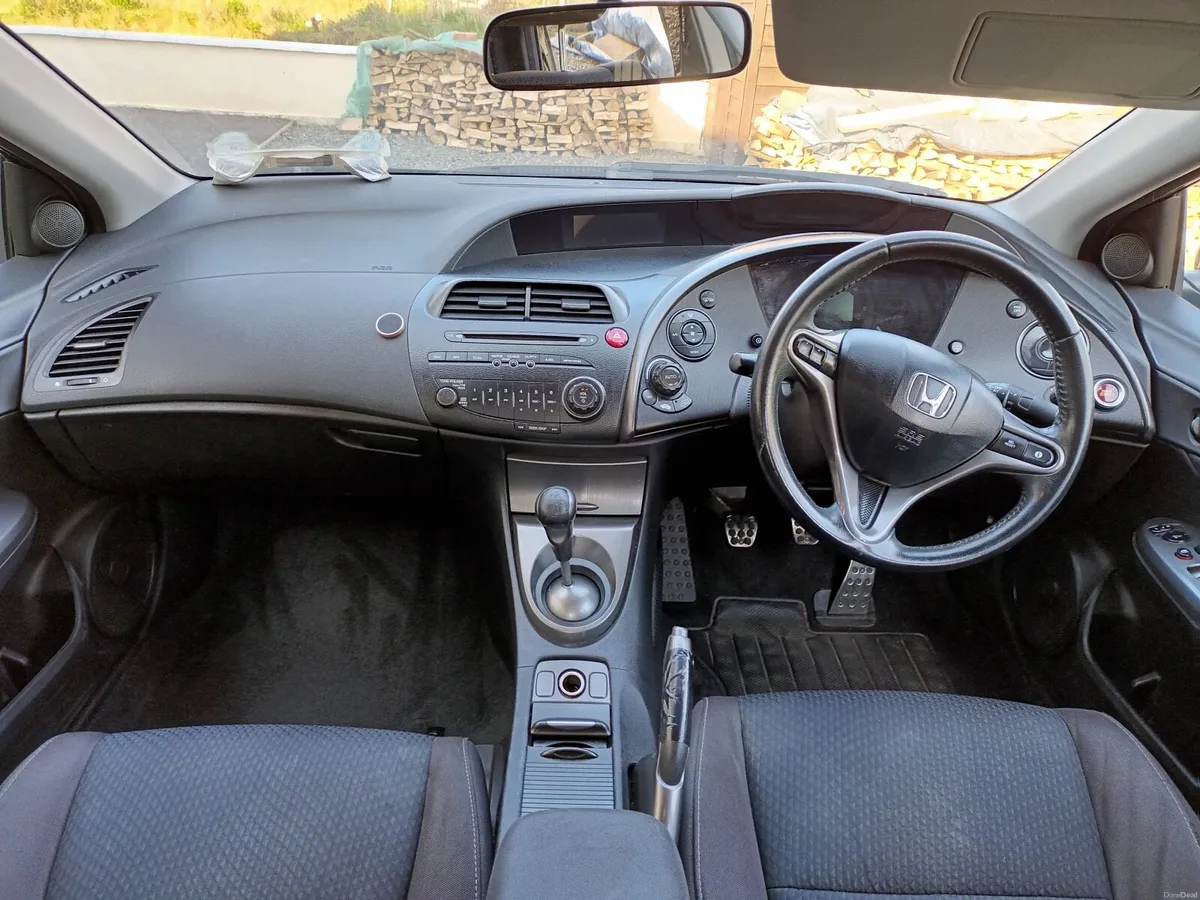 Honda Civic 2009 2.2 cdti - Image 4