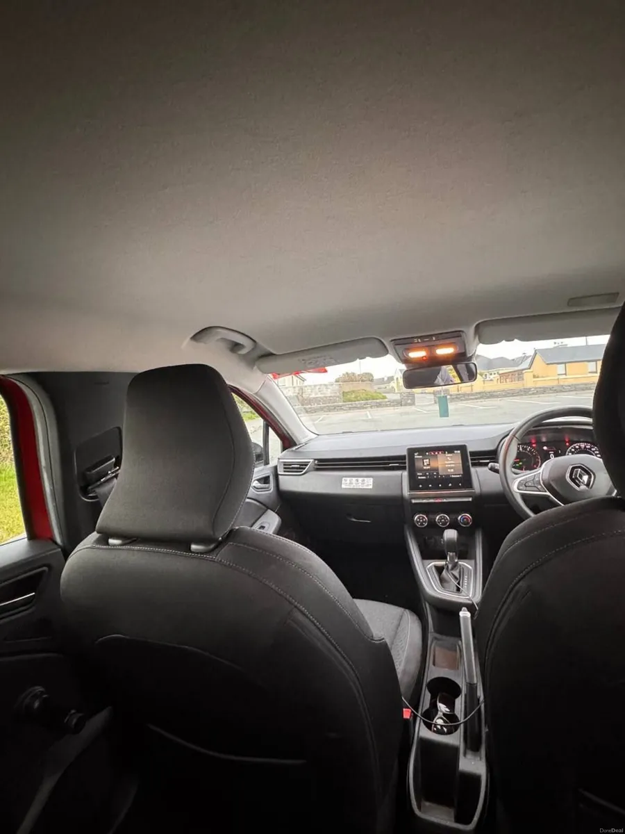 Renault Clio 2023 - Image 6